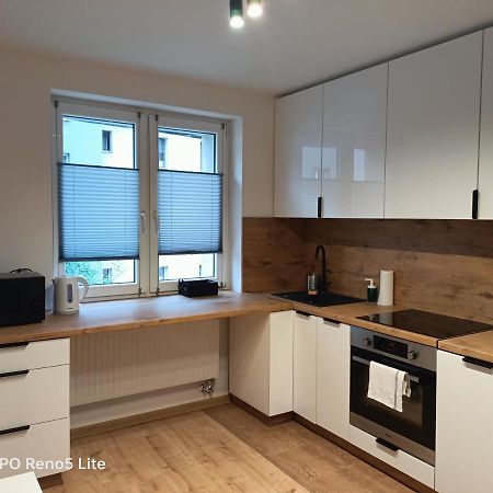Apartament Przy Kortach 2 Битом Екстер'єр фото